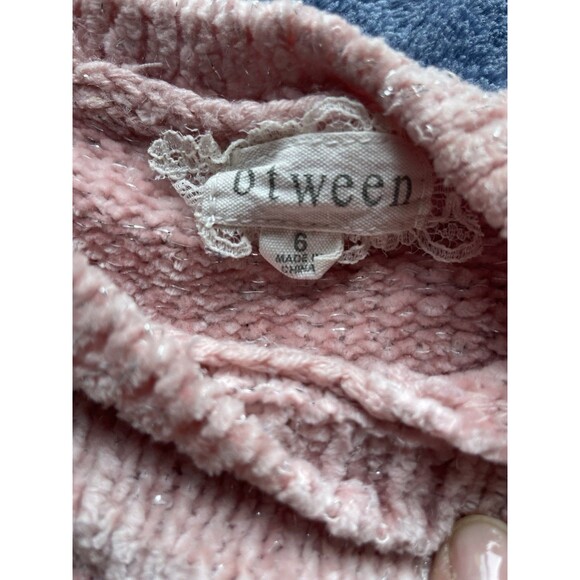 Lot Of 4 Baby Girl Clothes Size 5/6 5T 6T Different Brand Pants, Sweater - Picture 8 of 8